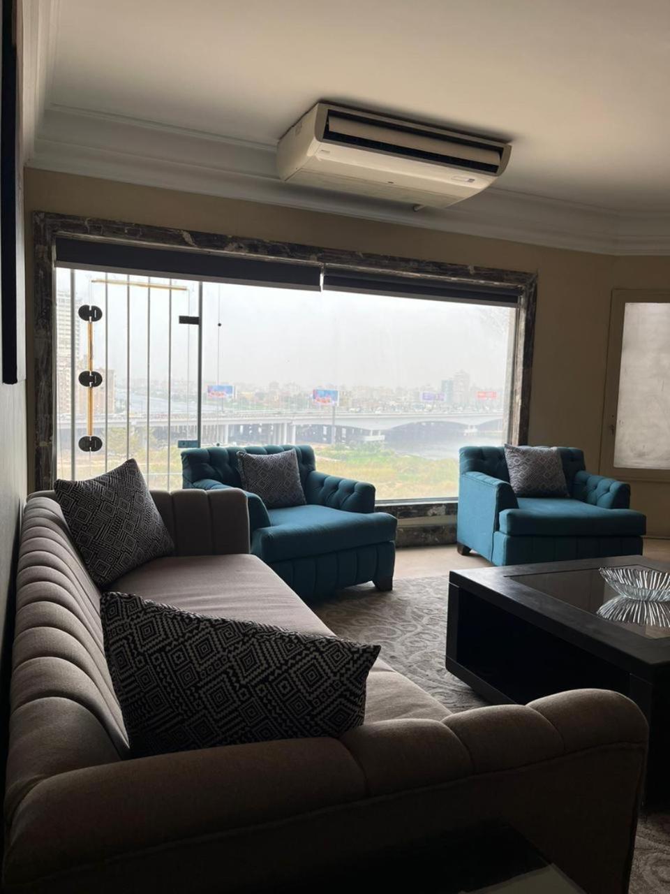 Apartment شقه فندقيه علي نهر النيل 704
