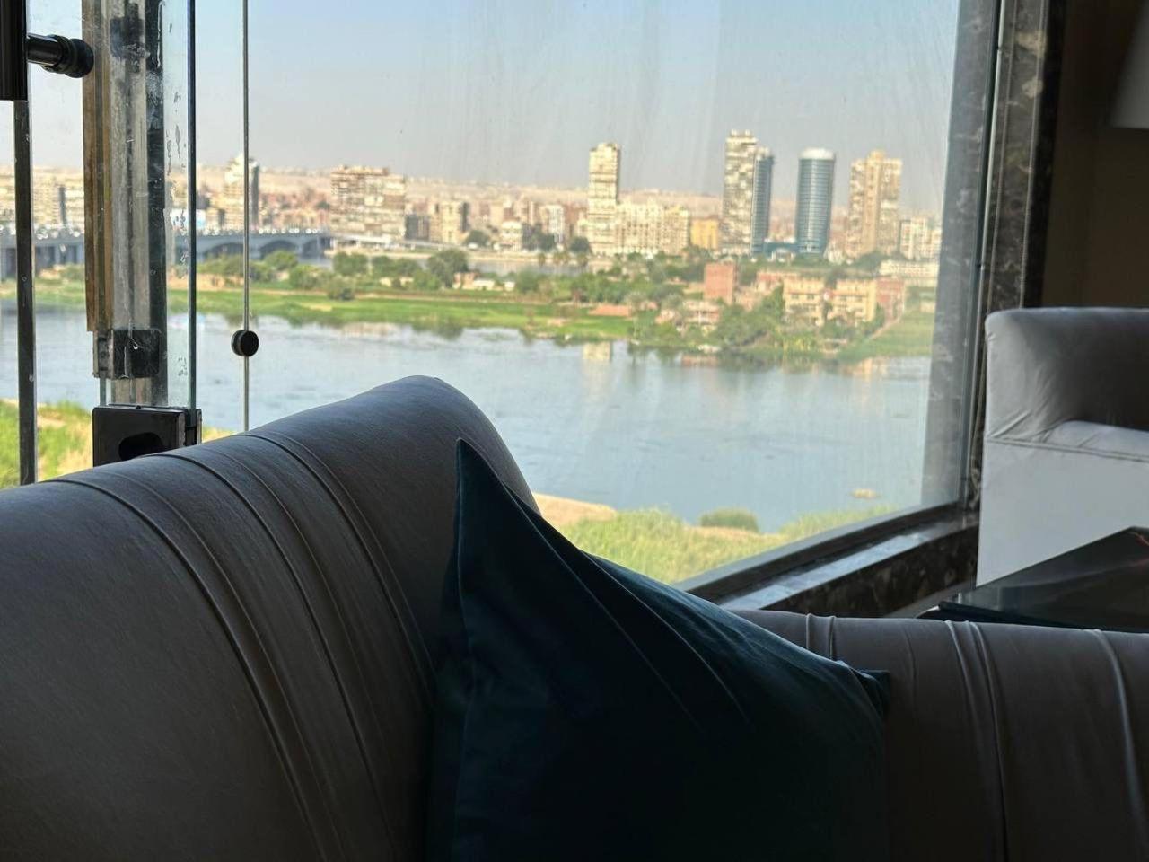 شقه فندقيه علي نهر النيل 704 Apartment *